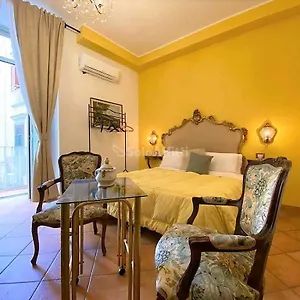 Donna Anna Italy